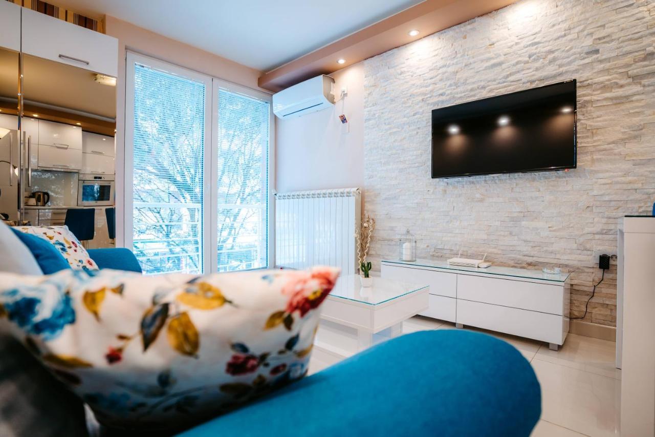 Turist Apartment Ni Exteriér fotografie