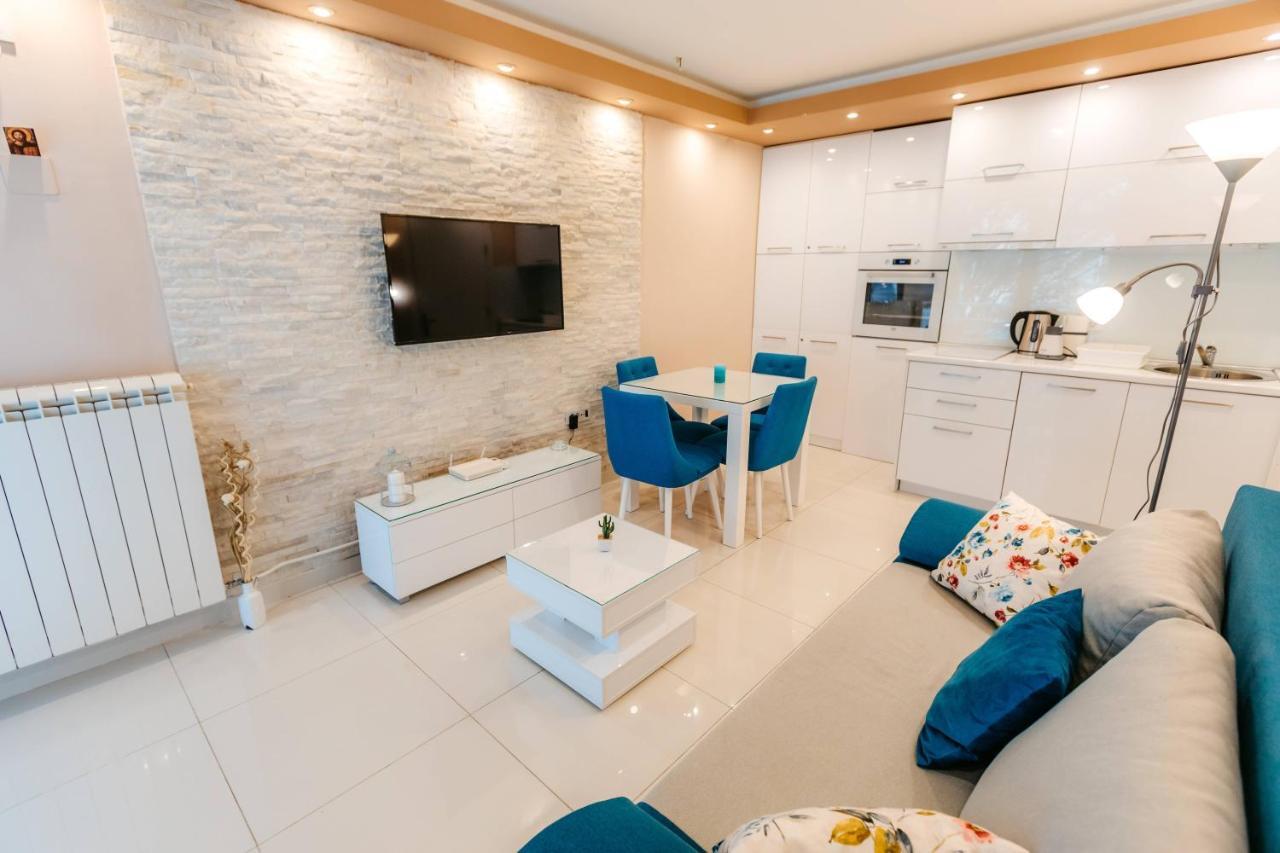 Turist Apartment Ni Exteriér fotografie